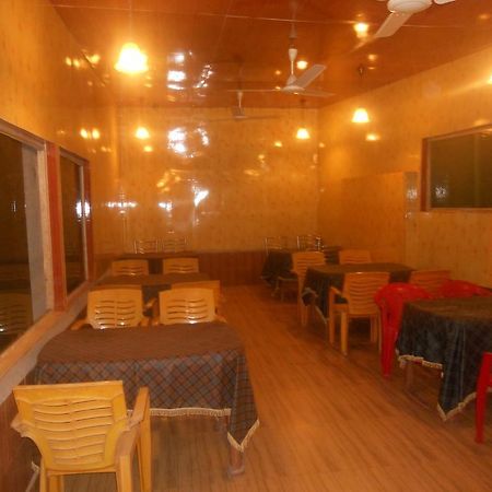 Hotel Royale Jannat ศรีนาการ์ ภายนอก รูปภาพ